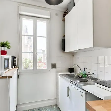 Studio Near Sacre-coeur Basilica Apartment *